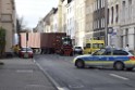 LKW gegen Bruecke wegen Rettungsgasse Koeln Muelheim P72